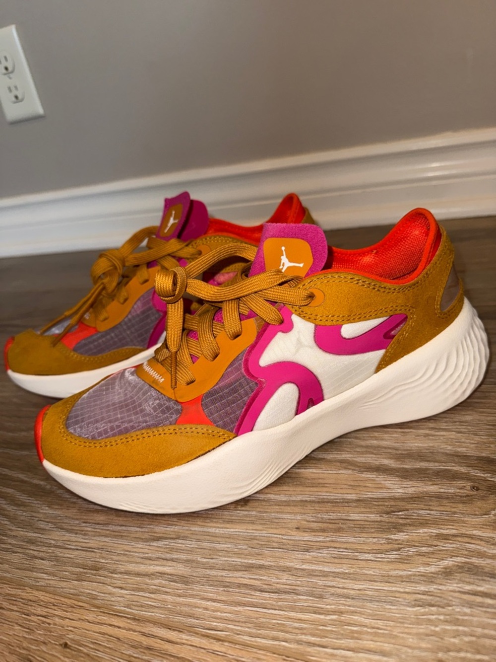 Women’s Colorful Athletic Sneakers - Pink & Tan
